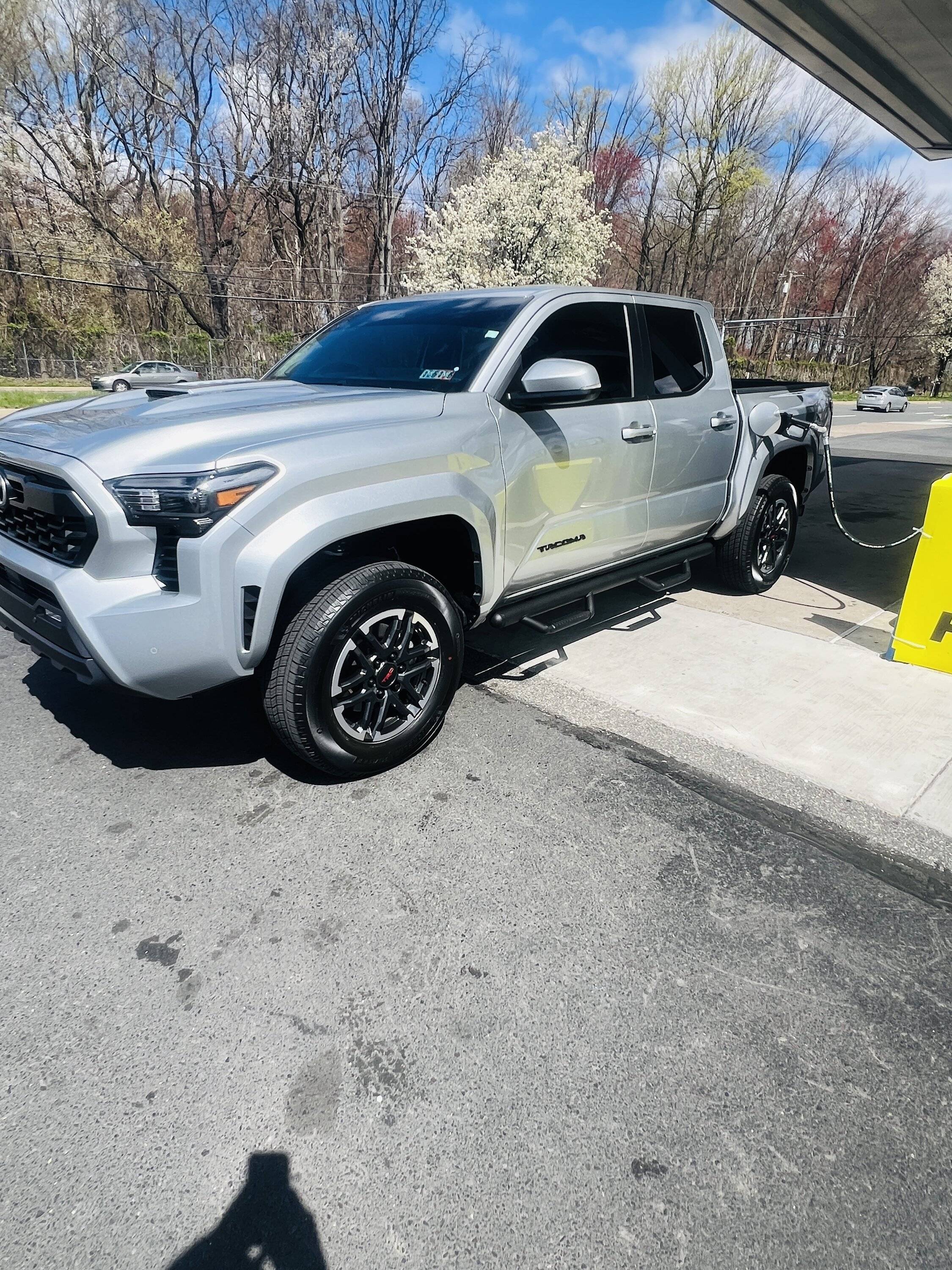 2024 Tacoma CELESTIAL SILVER METALLIC 2024 Tacoma Thread (4th Gen) IMG_5738