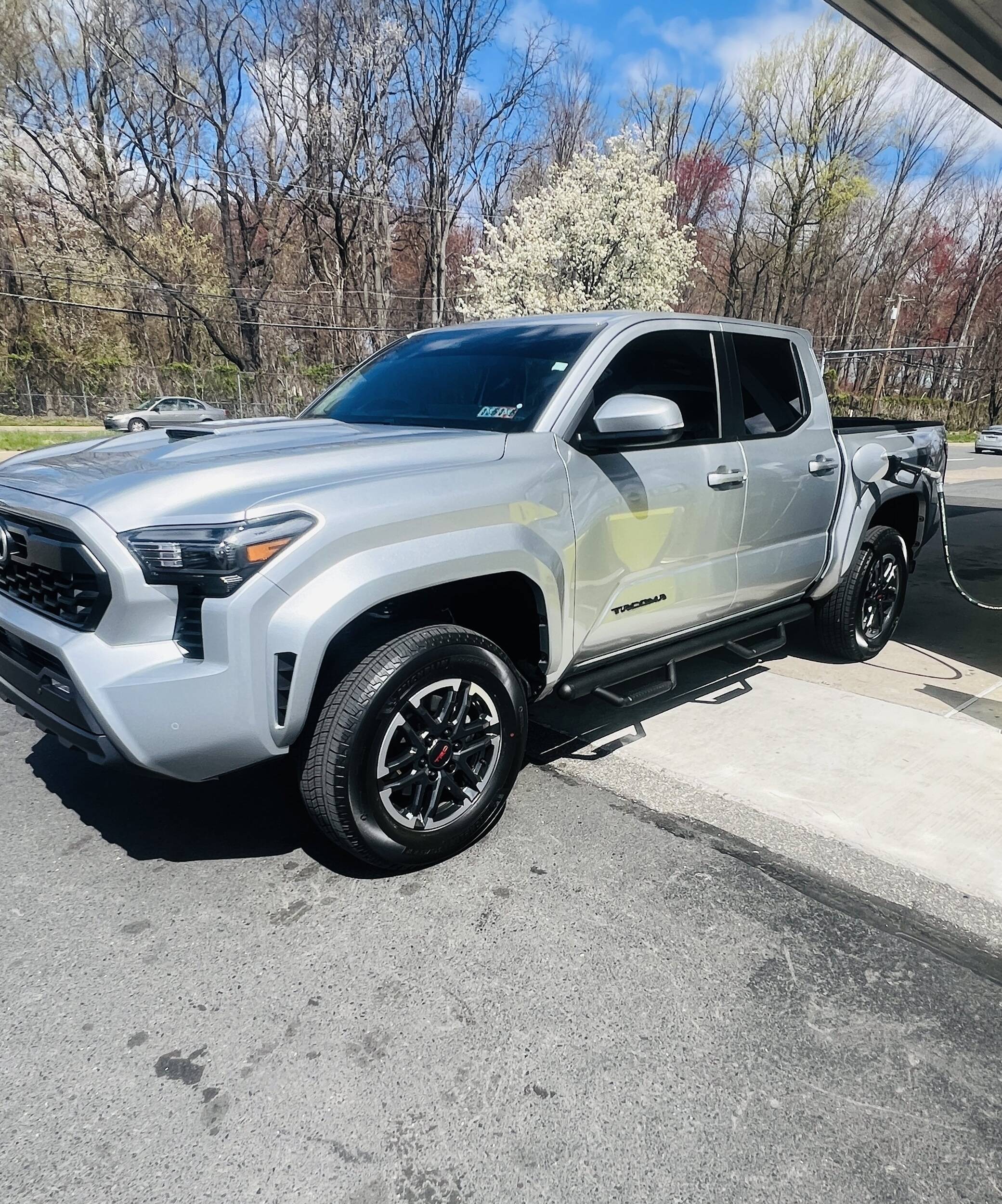 2024 Tacoma Rough Country nerf step rails installed + 15% tint all around Rough Country nerf step rails installed + 15% tint all around
