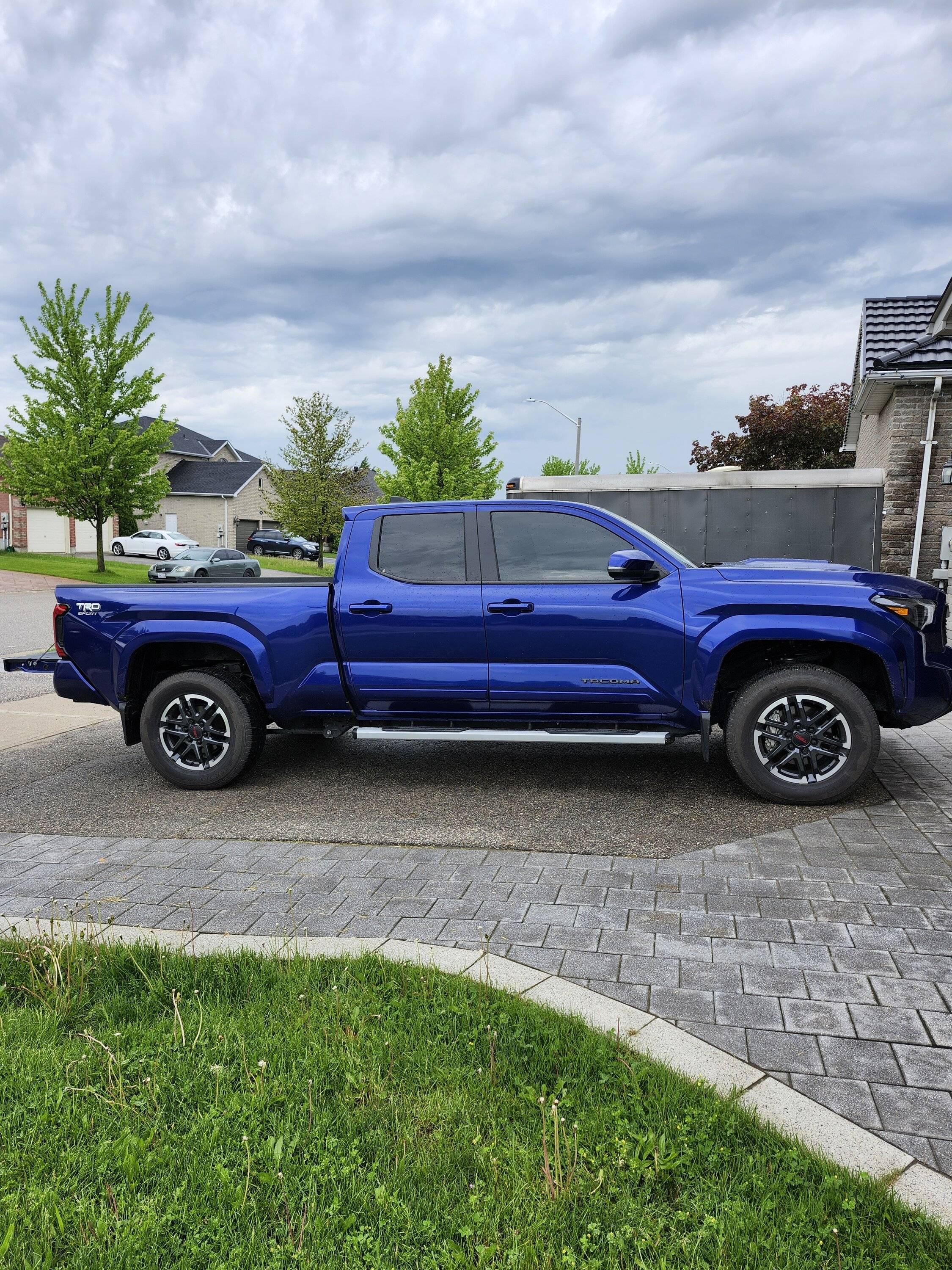 2024 Tacoma Tossed on the 33's from my 3rd gen Tacoma to see how it looks. I like it! 20240521_082223