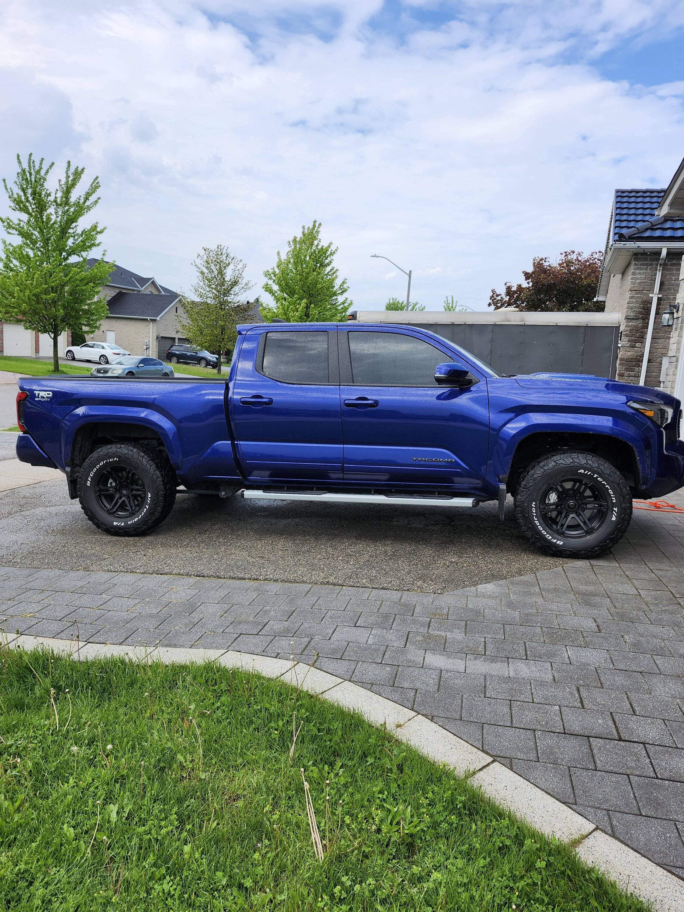 2024 Tacoma Tossed on the 33's from my 3rd gen Tacoma to see how it looks. I like it! 20240521_094013