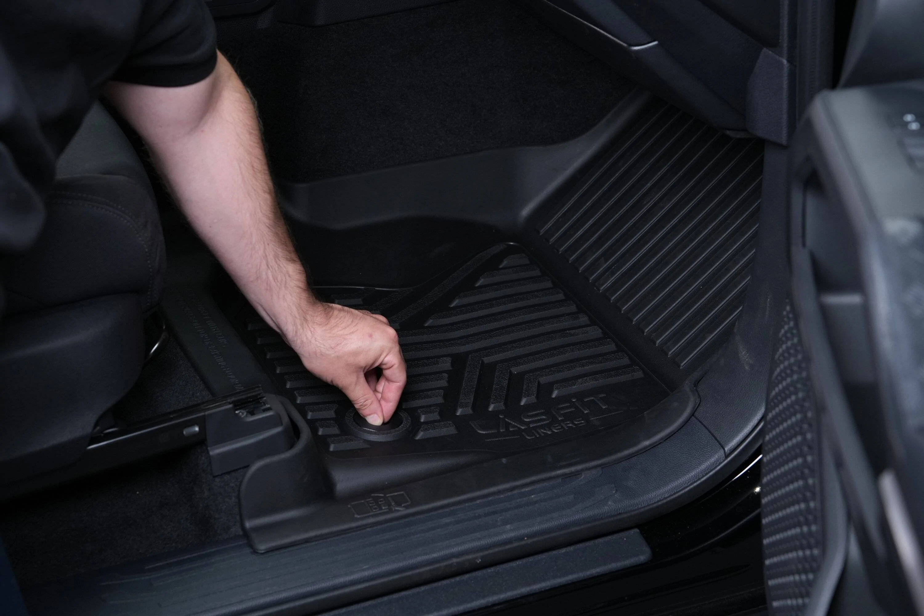 Toyota Tacoma 2024 - Button1.webp