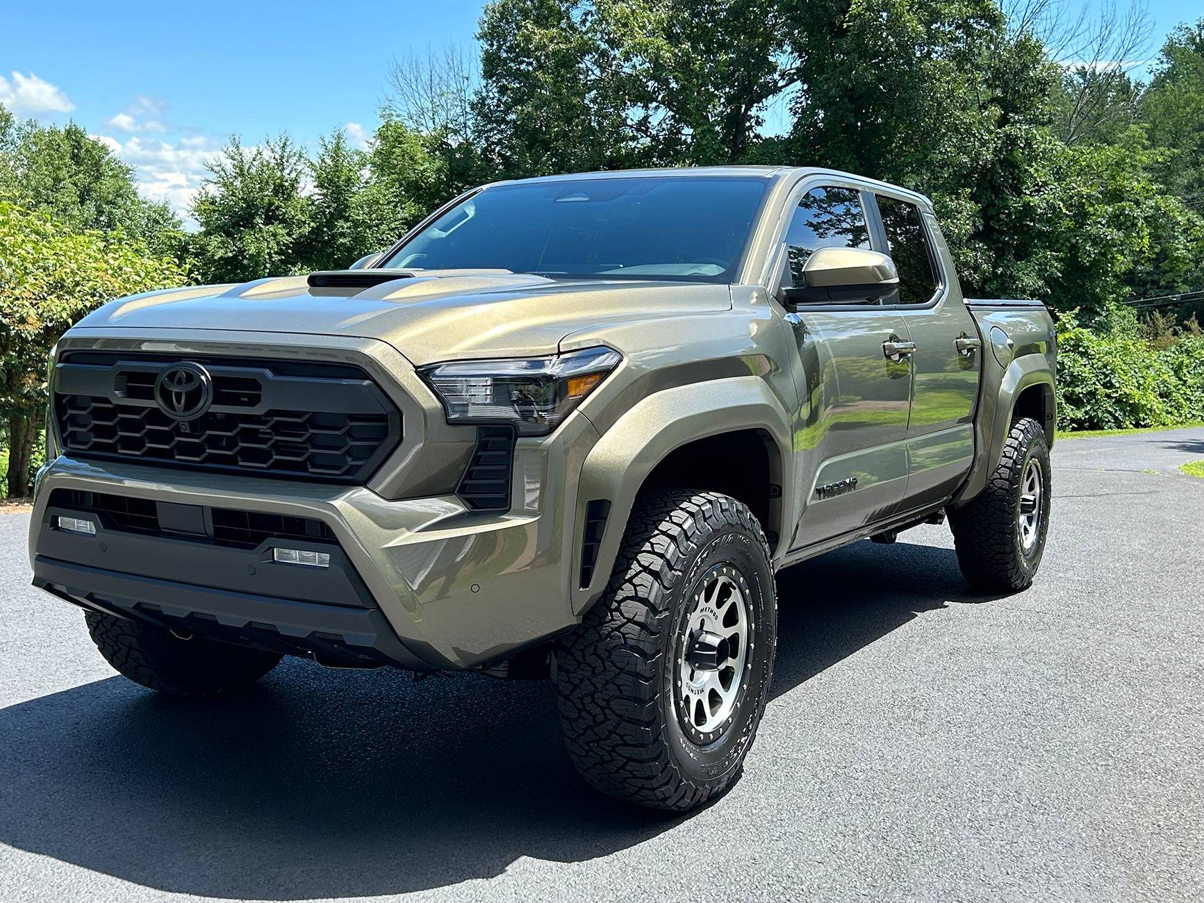 2024 Tacoma Bronze Oxide wheel color options 6a
