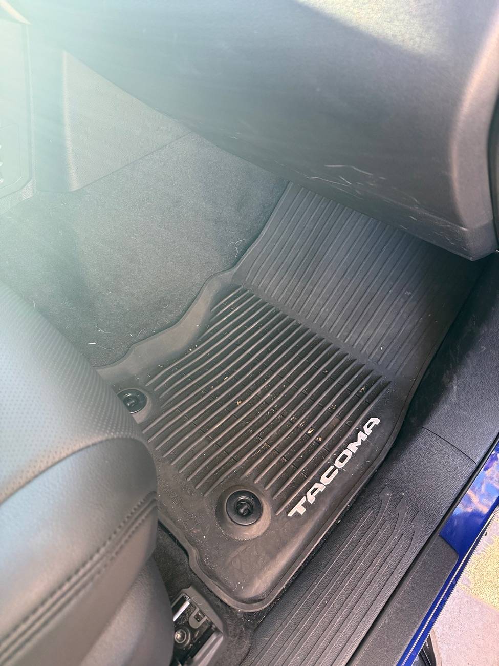 2024 Tacoma 3Wliners Floor Mats Mini Review and OEM Comparison IMG_9741