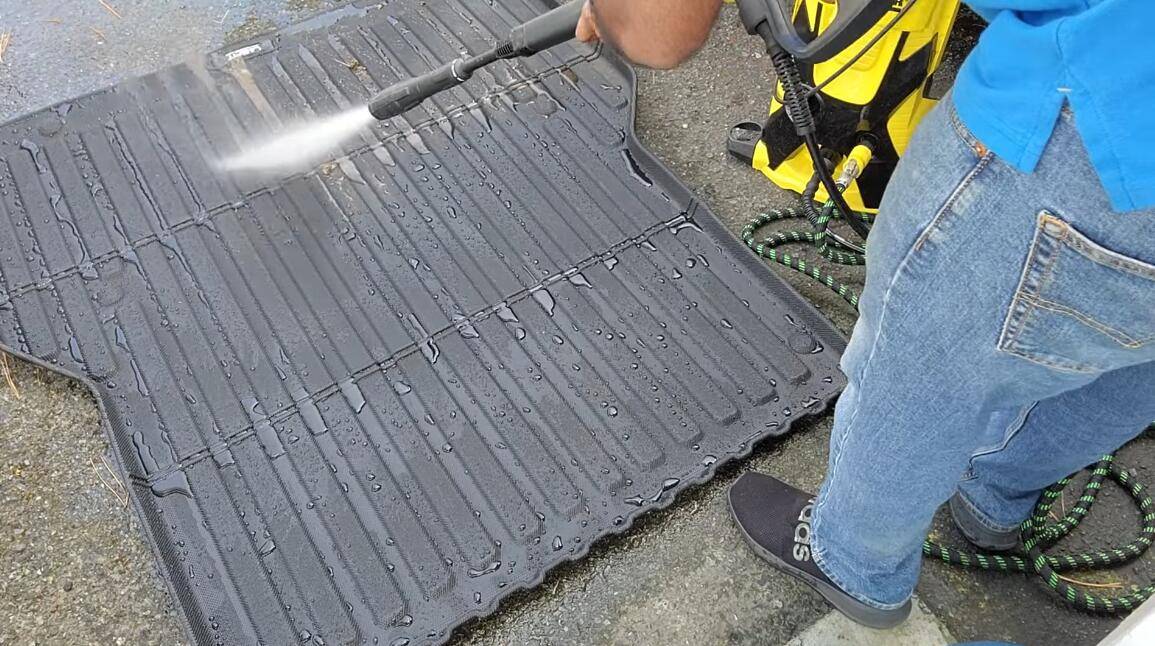 2024 Tacoma Lasfit 5FT Tacoma Bed Mat: Superior to OEM? Lasfit Easy to clean Bed Mat