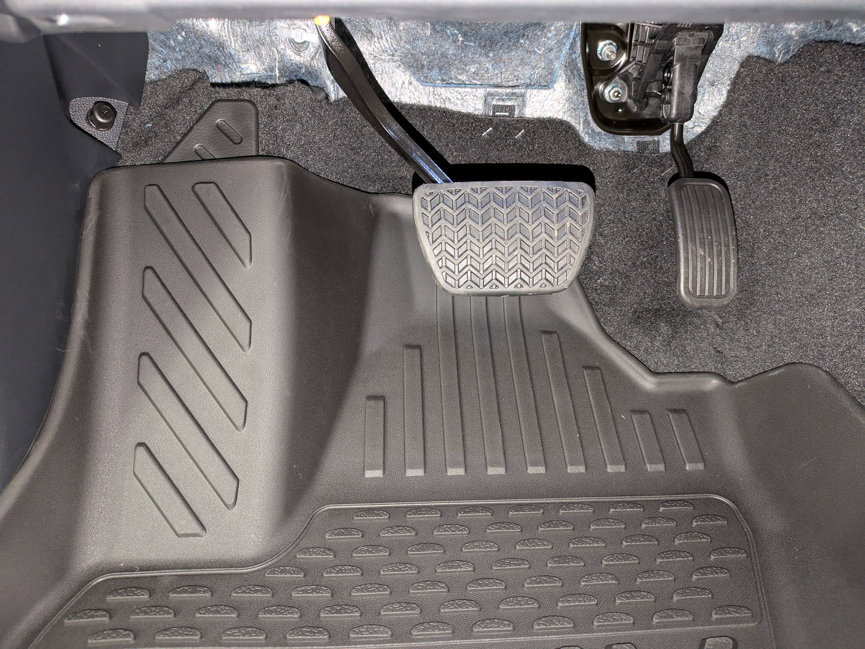 2024 Tacoma Floor Liners: TripleALiners vs. Lasfit 2024-11-17 16.46.20