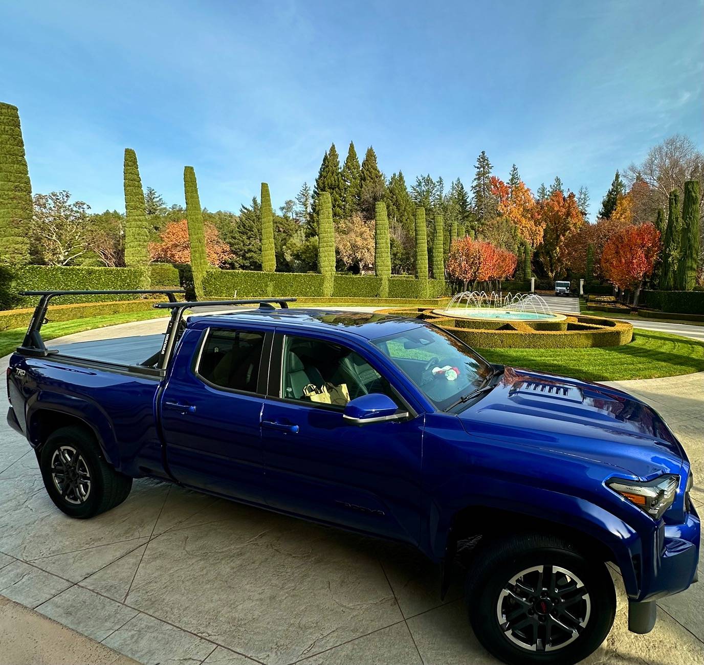 2024 Tacoma Bed Rack & Tonneau combo: Yakima Overhaul Rack & Retrax Pro Locking Tonneau IMG_6137
