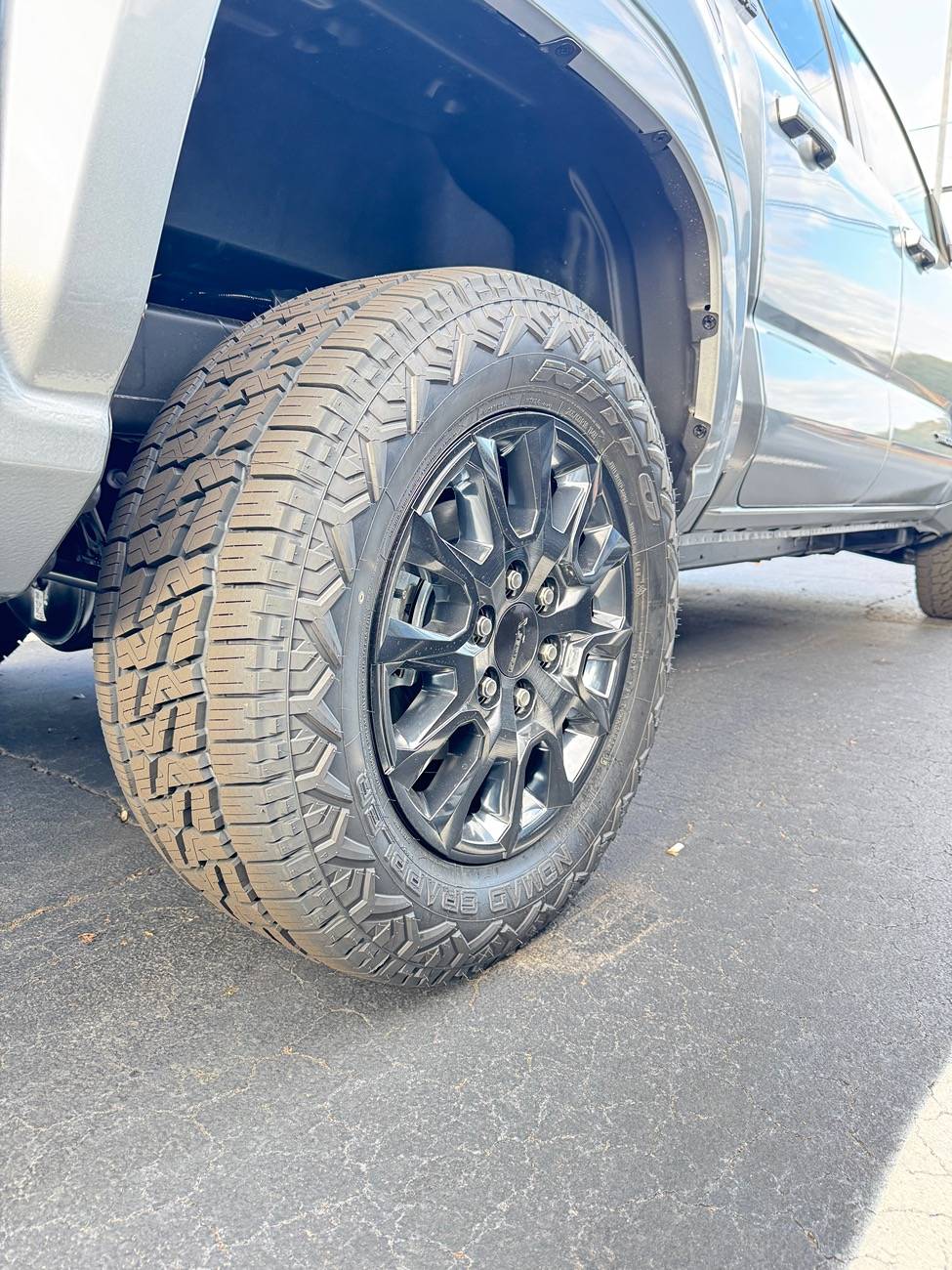 2024 Tacoma 2024 Toyota Tacoma sr5 what are y’all’s thought on this. these oem rims seem to be extremely rare. let me know what yall think how it looks Image-2