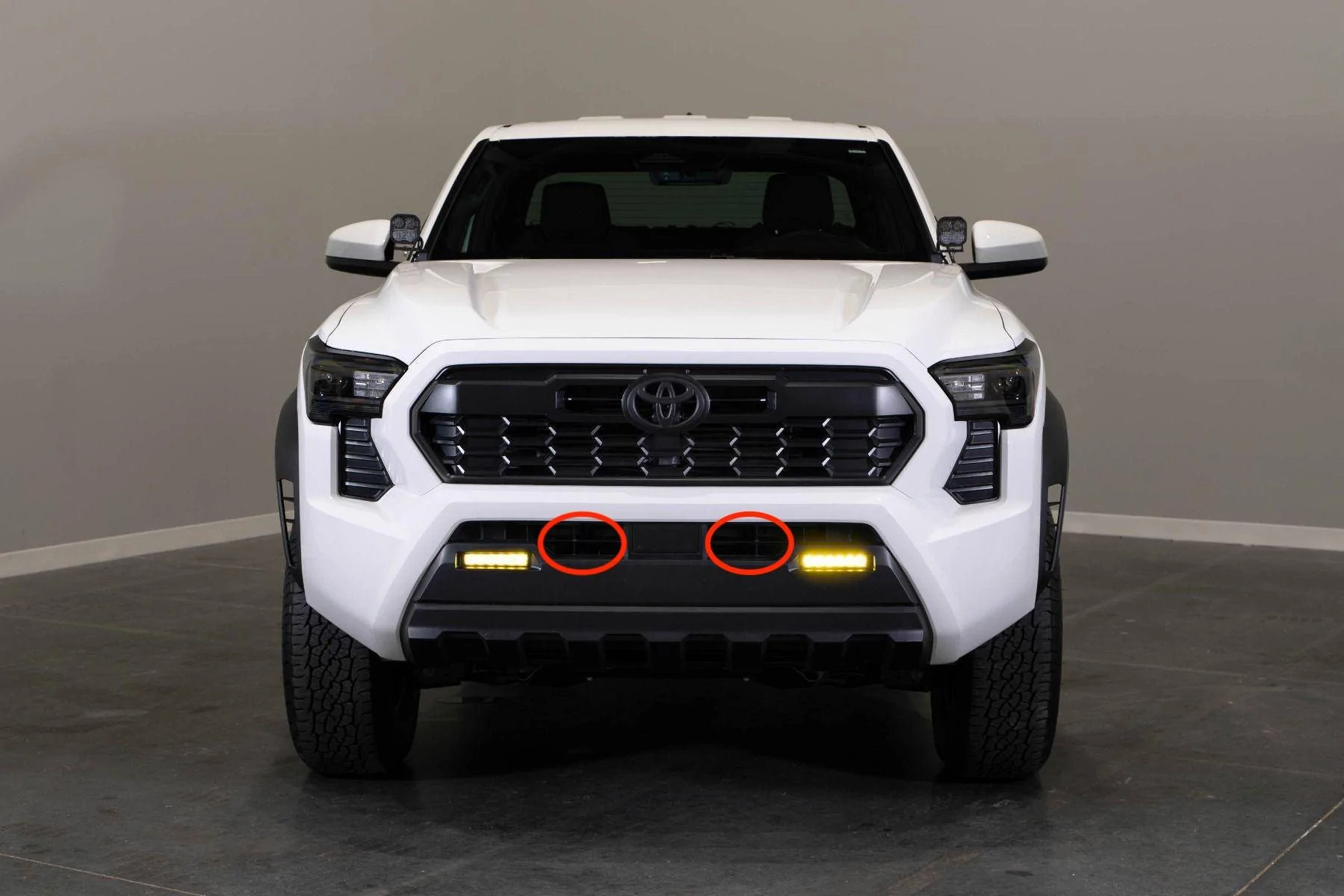 2024 Tacoma SS6 LED Fog Light Kit | Diode Dynamics CNWMwU7