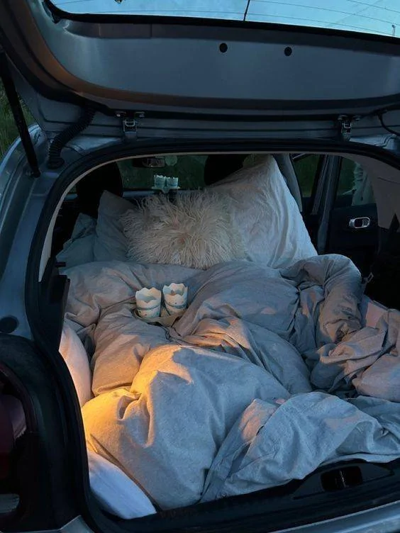 car-campin-in-snow-jpg.webp