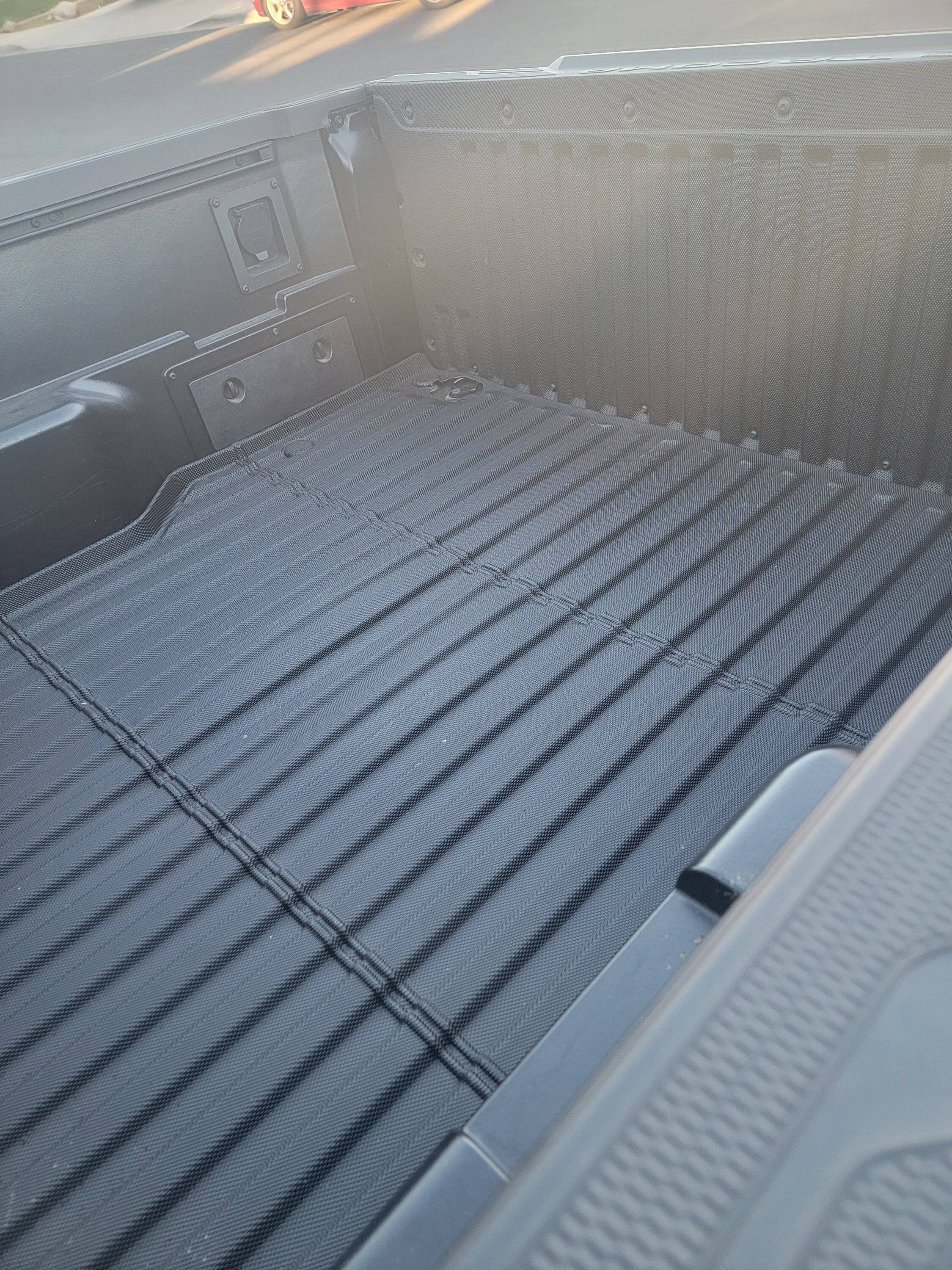 2024 Tacoma TripleAliner and spare tire for 24 Taco w/ 5ft bed - Fresno 20250110_161545
