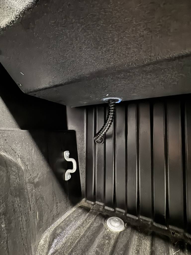 2024 Tacoma Pace Edwards Ultragroove Retractable Tonneau Install & Review on 4G Limited, 60 days in. 29C5553C-0ACD-465C-AD03-0C20FE32DF12_1_105_c