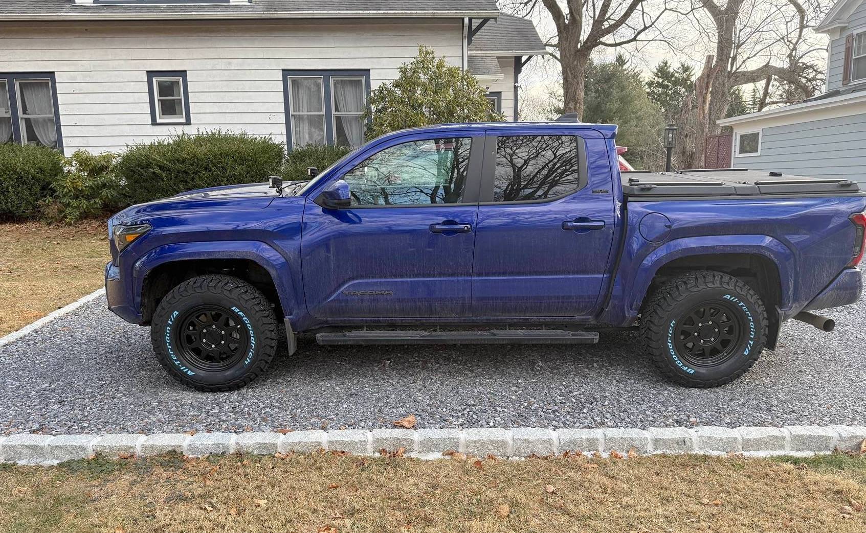 2024 Tacoma Photos of SR5's with 265/70/17 and +25 wheels? IMG_1617