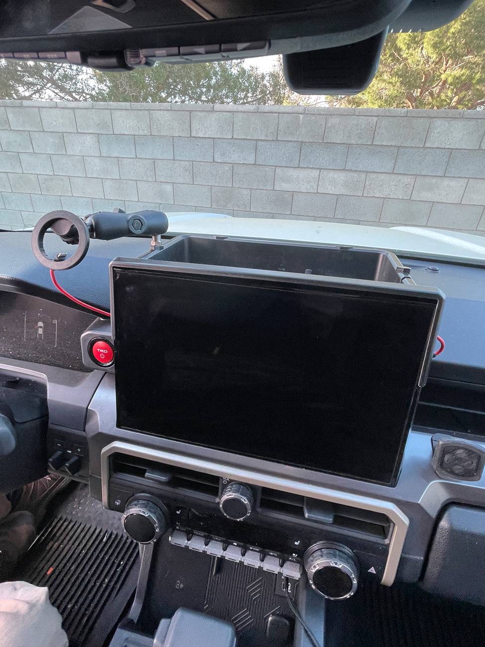 2024 Tacoma 14" stereo best behind the screen mount IMG_7134[1].JPG