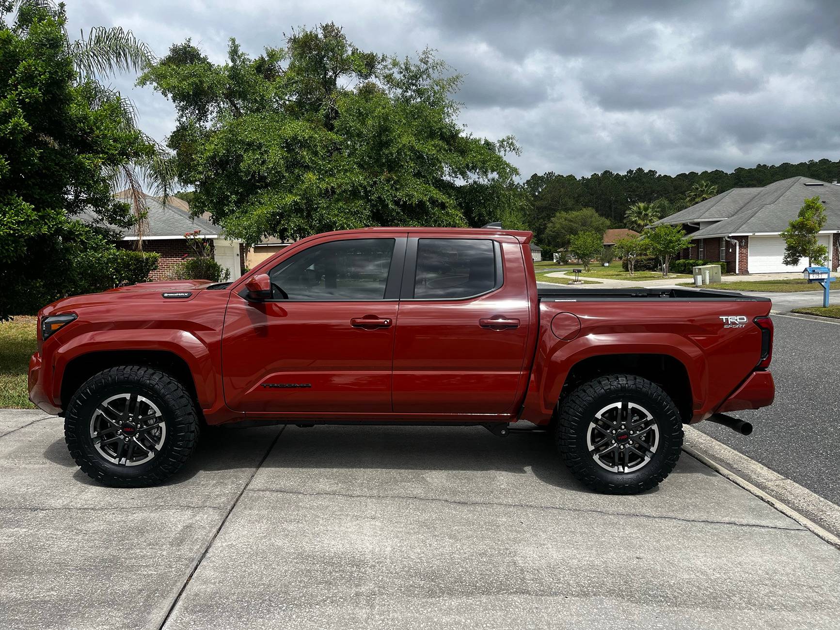 2024 Tacoma 2025 TRD Sport, stock rims and suspension, 285/70/18 Tacoma 34's