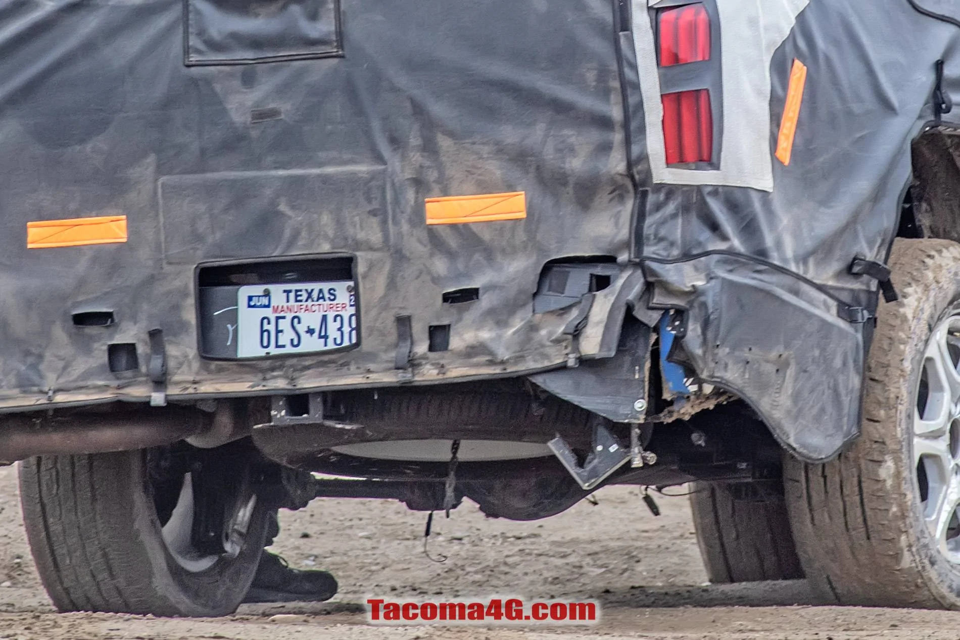 2024 Tacoma New 2024 Tacoma (4th Next Gen) Mule Off-Road Testing Reveals More Suspension Details -- 5/27/22 2024 Toyota Tacoma 4th gen spy photos suspension interior 6