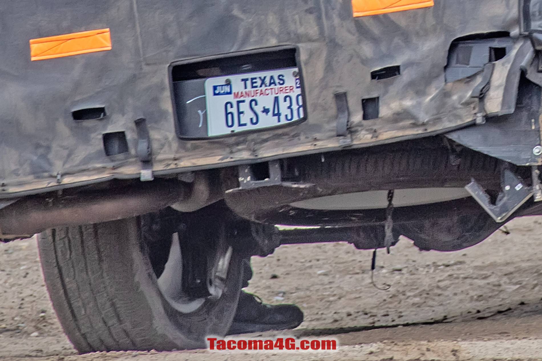 2024 Tacoma New 2024 Tacoma (4th Next Gen) Mule Off-Road Testing Reveals More Suspension Details -- 5/27/22 2024 Toyota Tacoma 4th gen spy photos suspension interior 7