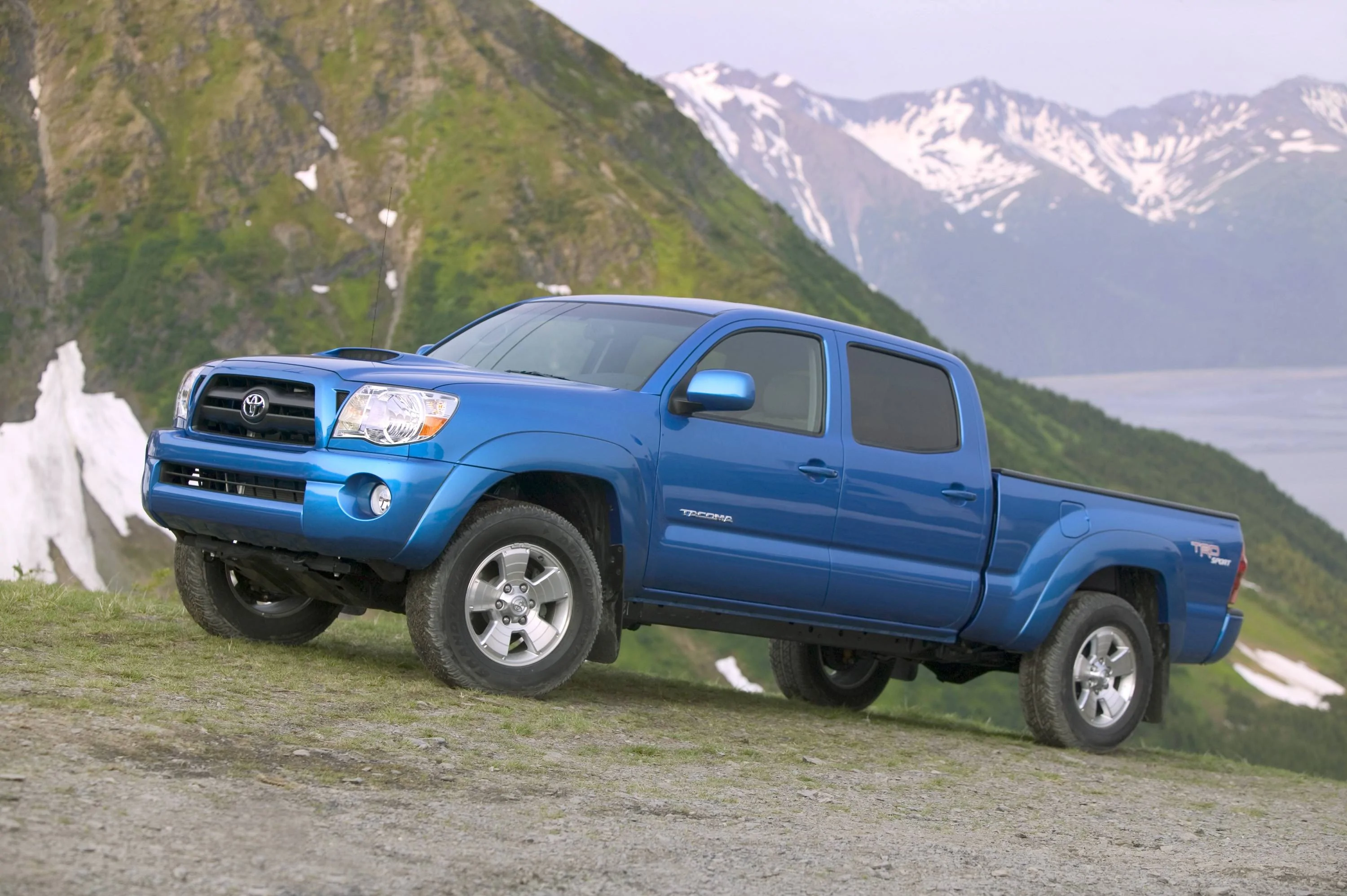 2024 Tacoma 2024 Tacoma Design Images Revealed in Patent! 📸 🕵🏻‍♂️ 2005072_03_05_Tacoma_DCab_Sport_Pkg
