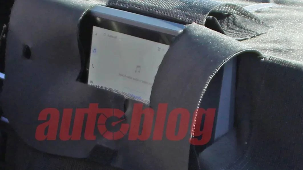 2024 Tacoma Interior spied on 2024 Tacoma - first closeup looks Tacoma_010