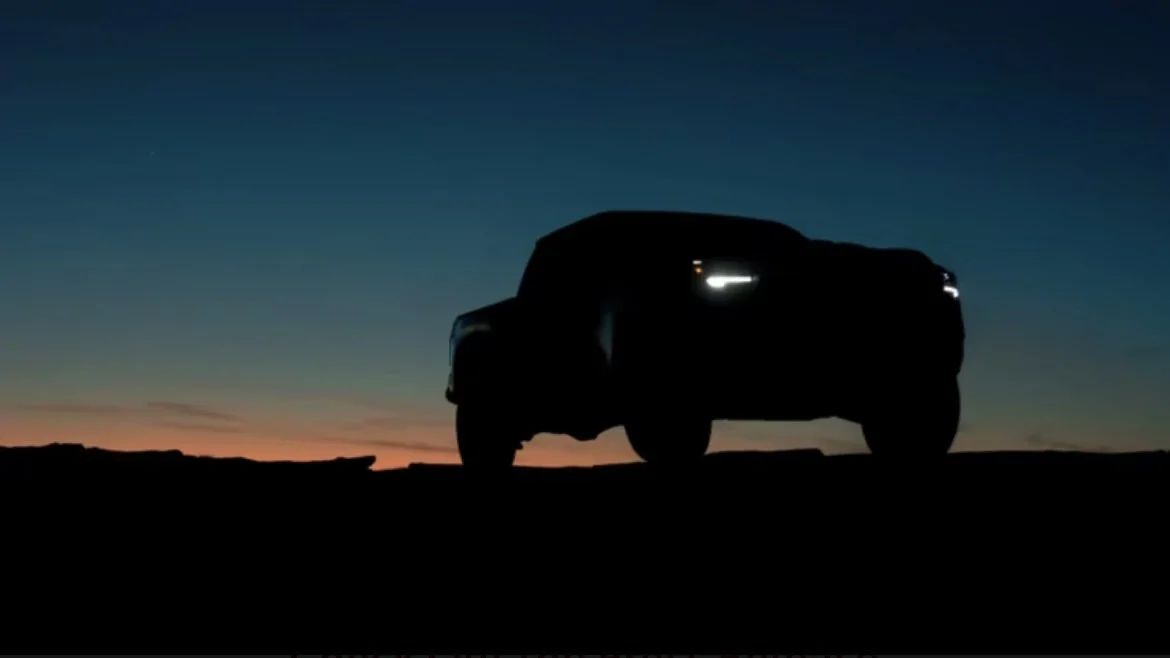 2024 Tacoma 2024 Tacoma Leaked Images Show Headlights, Grille, Hood + Coil Spring Rear Suspension 2024-toyota-tacoma-silhouette-3