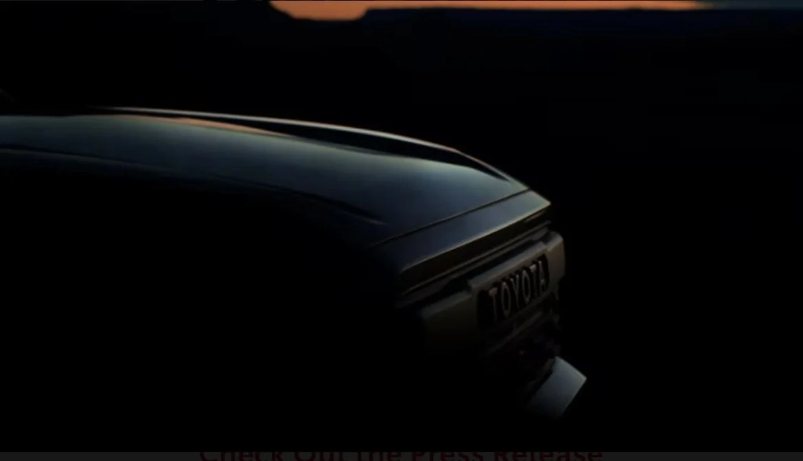 2024 Tacoma 2024 Tacoma Leaked Images Show Headlights, Grille, Hood + Coil Spring Rear Suspension 2024-toyota-tacoma-silhouette-4