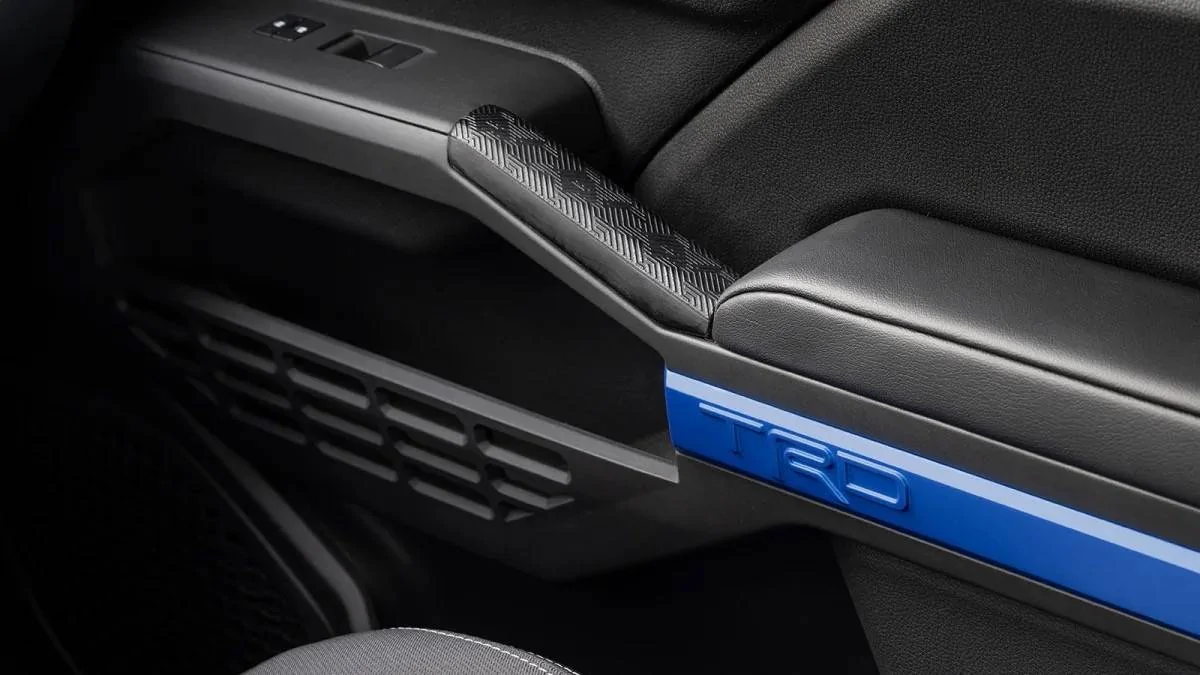 2024 Tacoma 2024 Tacoma TRD Sport Photos (Exterior, Interior, 6MT Manual Transmission) Blue Crush 2024 Tacoma TRD Sport 6MT Manual Transmission 17