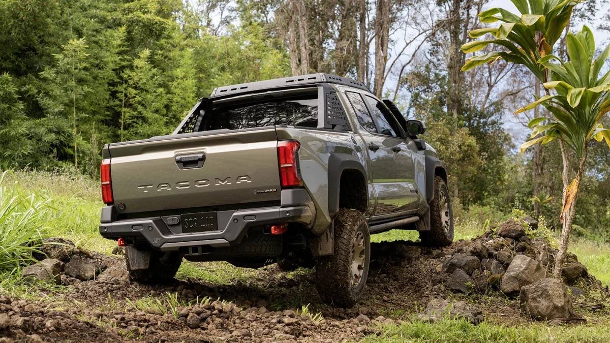 2024 Tacoma 2024 Tacoma Trailhunter Photos & Videos (Exterior & Interior) 2024_Toyota_Tacoma_Trailhunter_018-copy