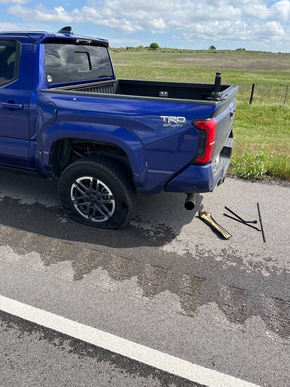 2024 Tacoma Factory tire blowout on i-35 in Oklahoma City IMG_1208