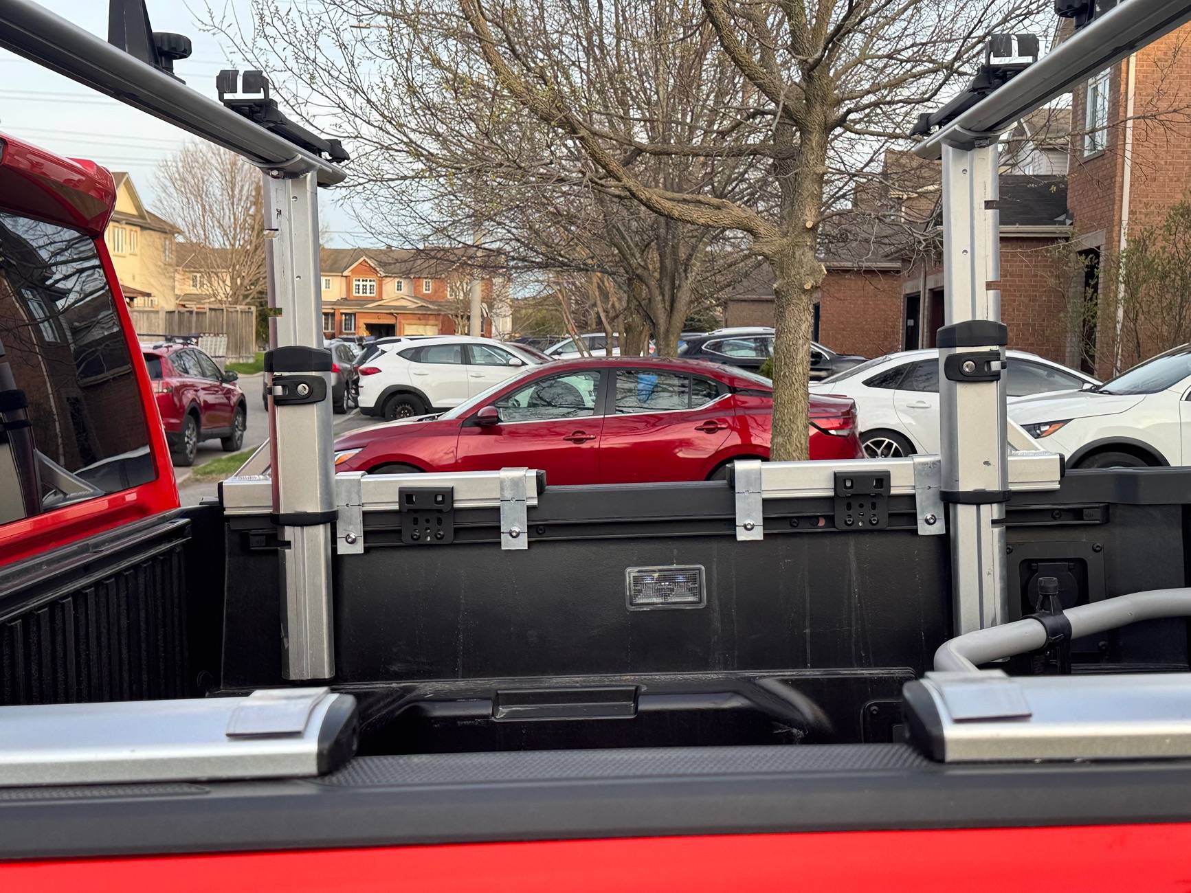 2024 Tacoma Installed this Thule xt422 exporter bed rack on my Gen 4 Tacoma IMG_7531