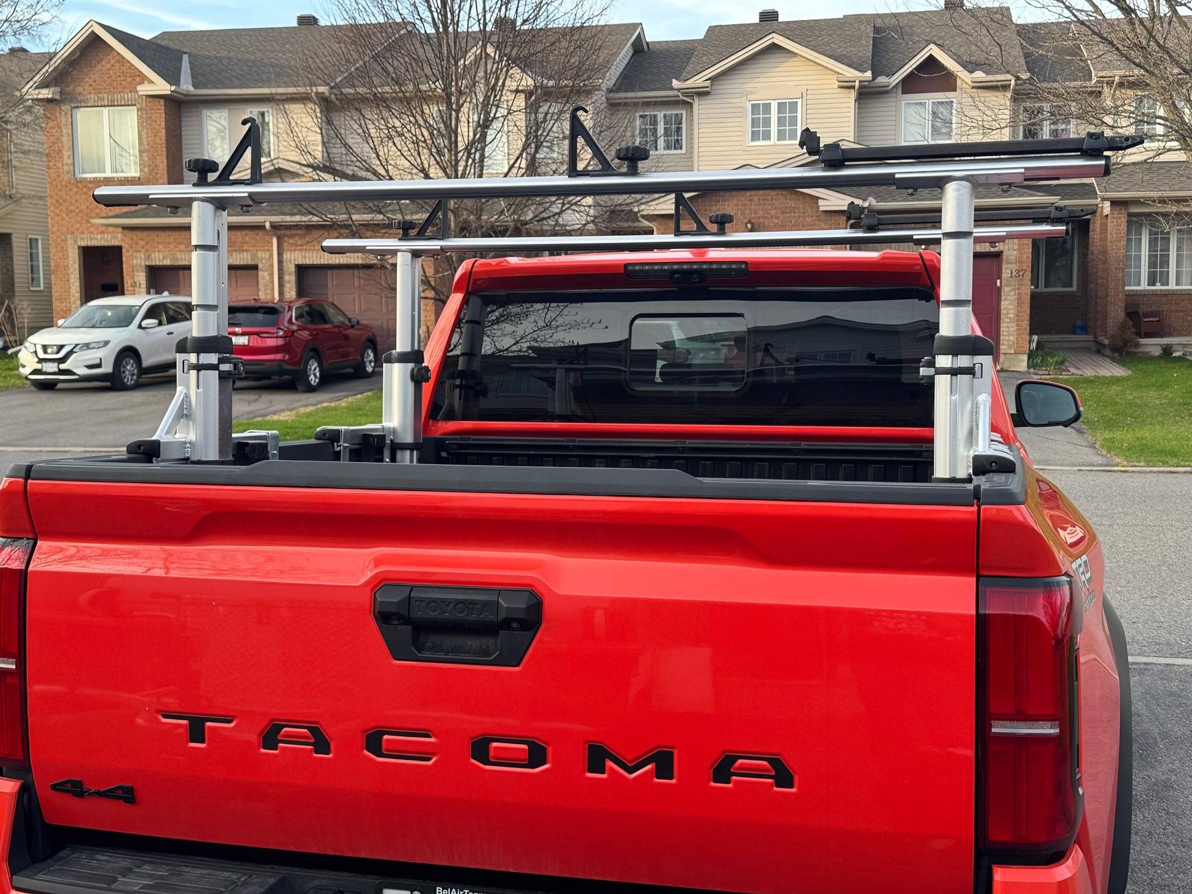 2024 Tacoma Installed this Thule xt422 exporter bed rack on my Gen 4 Tacoma IMG_7535