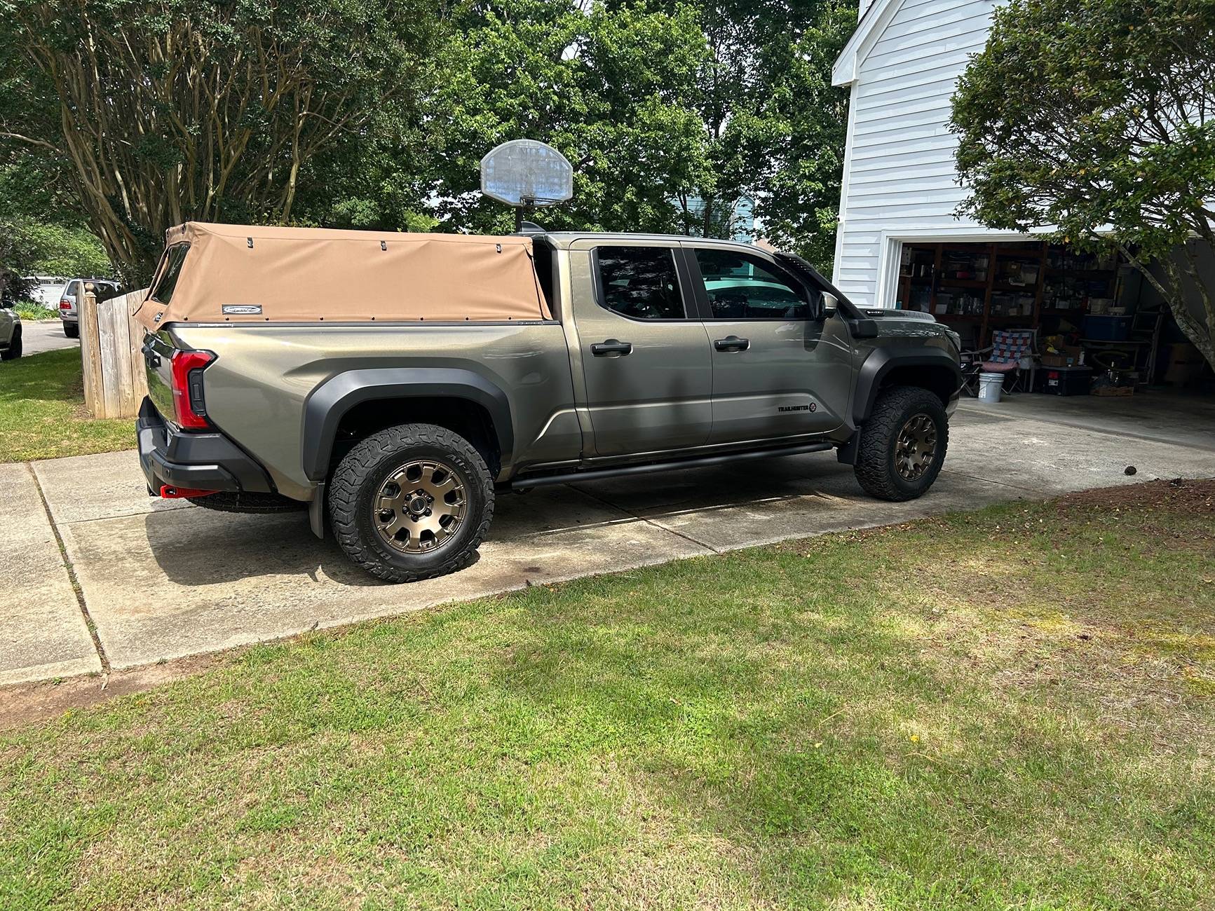 2024 Tacoma SOFT TOPPER - Has anyone bought one and is running one? IMG_2082