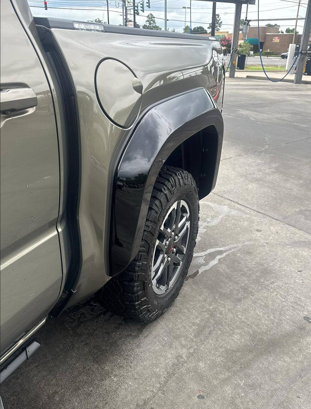 2024 Tacoma Anyone here running 0 offset with the rough country flares? Screenshot 2025-05-29 at 9.26.48 PM