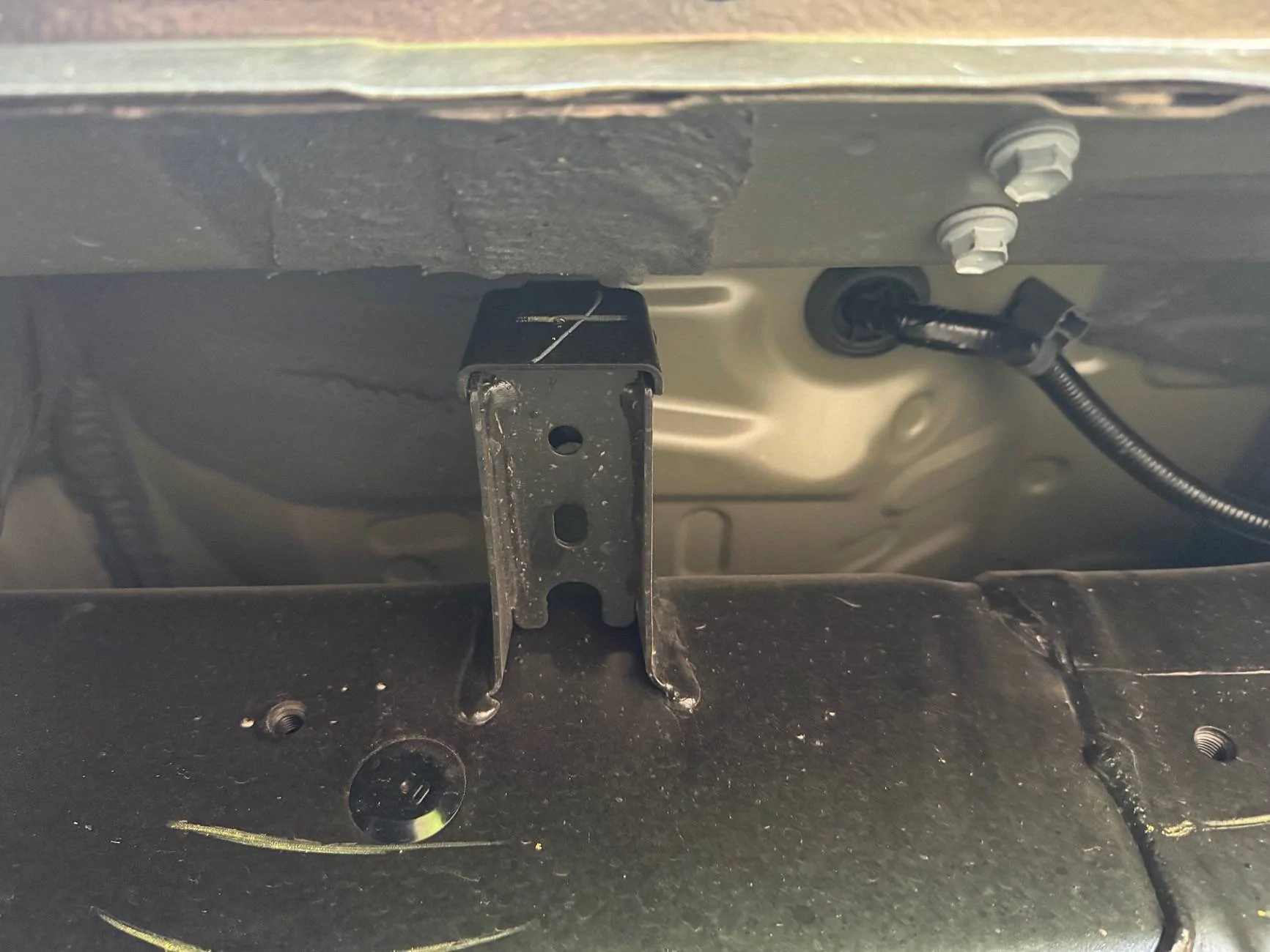2024 Tacoma Retrofitting Limited OEM Power Running Boards on a TRD Off-road IMG_3160