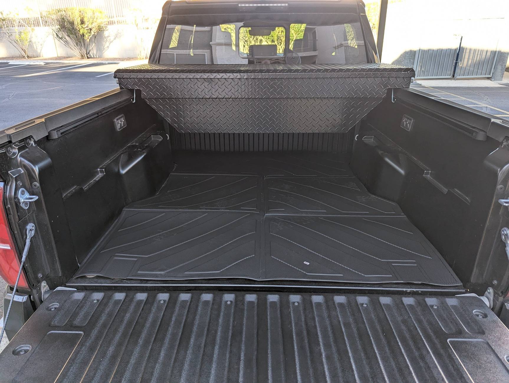 2024 Tacoma Zekzoop Floor Mats and Bed Mat Review PXL_20250309_153833030