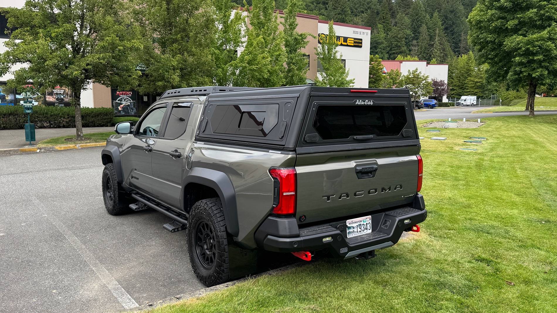 2024 Tacoma Alu-Cab Contour Canopy on Trailhunter - No Regrets IMG_1204