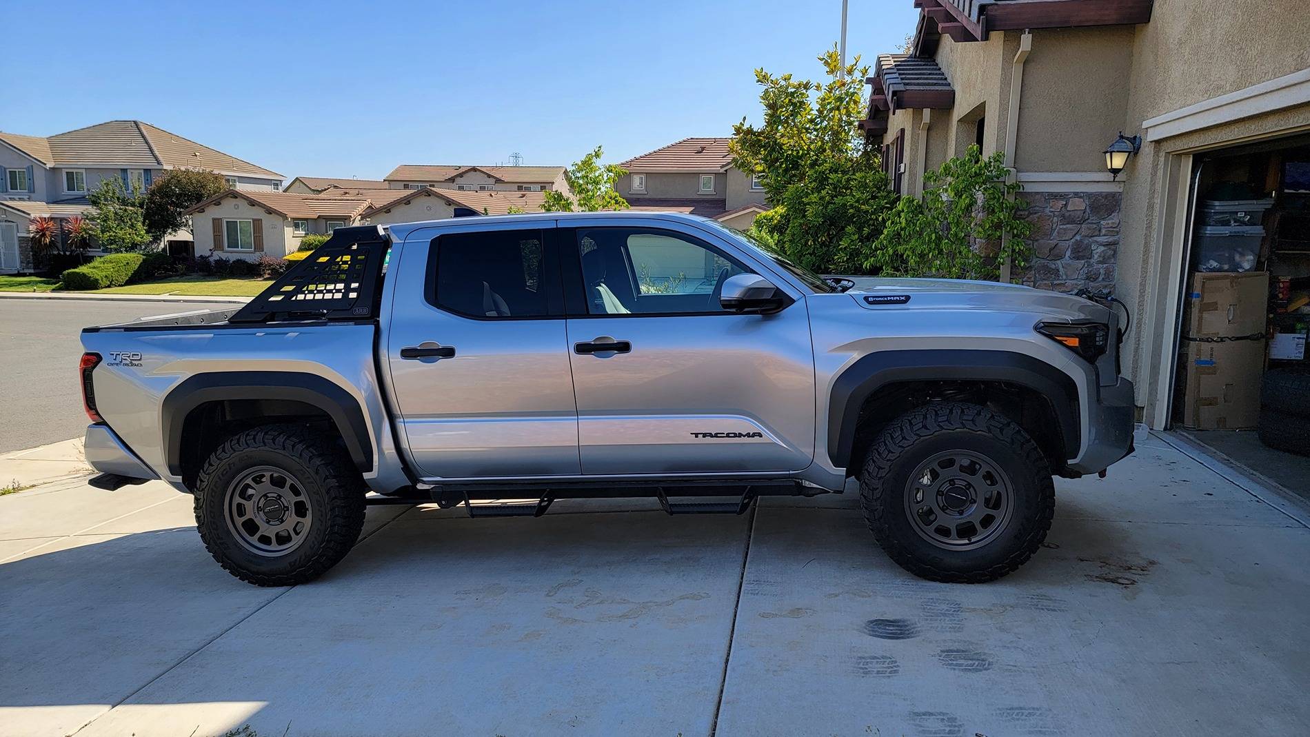 2024 Tacoma Method 705 +35 Offset (Titanium) & 285/70/17 KO3s on Off-Road Hybrid 20250612_163837