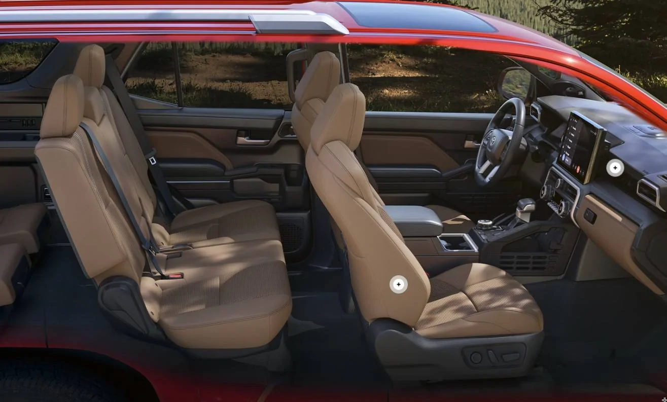 2024 Tacoma Superficial comparison look at Tacoma vs 4Runner TRD Pro (materials, build quality, feel, paint) ScreenHunter 32