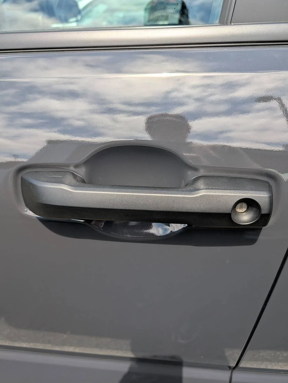 2024 Tacoma New style door handles spotted on 2025 Tacoma TRD Off-Road PXL_20250716_183706167