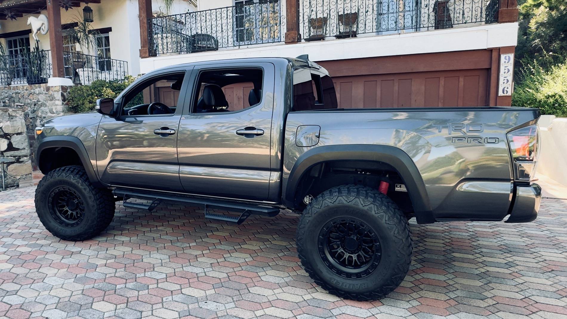 2024 Tacoma Opinions Wanted: Suspension Lift or New Wheels/tires IMG_7724