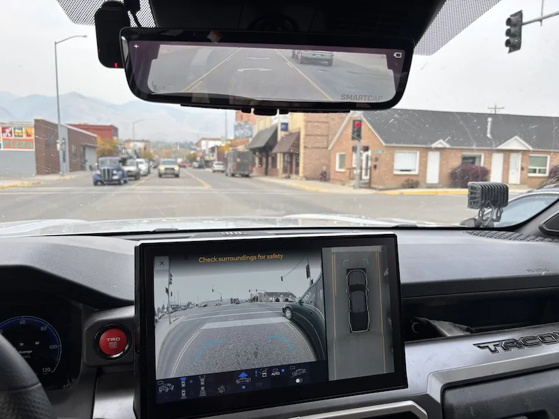 2024 Tacoma SmartCap EVOd Defender Truck Cap installed Vp3pl1i