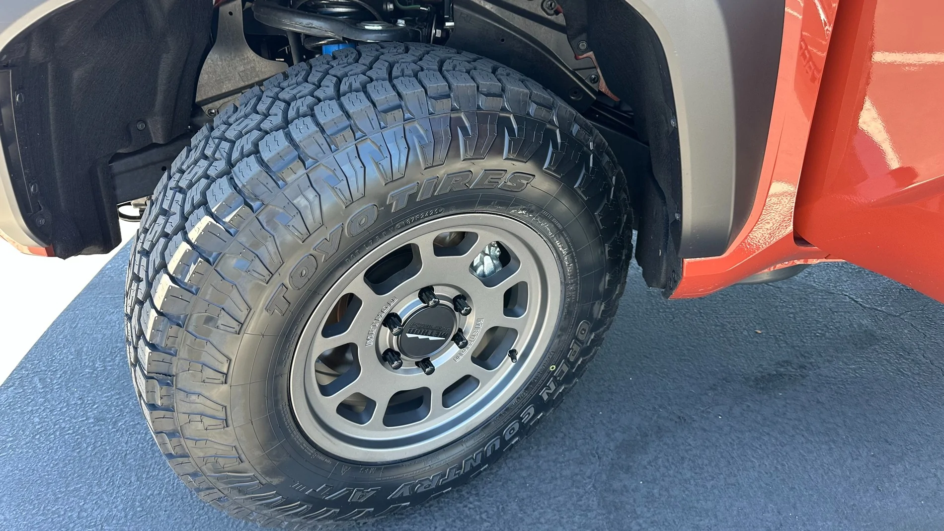2024 Tacoma Rutsy's Terra Off Road with Pizza Cutters - Toyo Open Country 255/80/17 with Method 705 +35 in Titanium IMG_1543