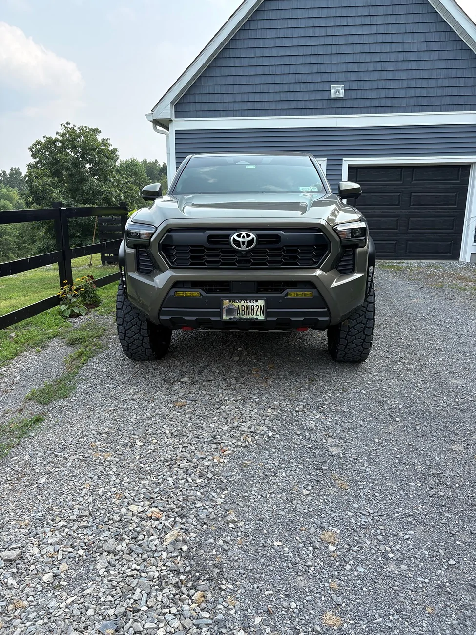 2024 Tacoma New tires & wheels installed: Trailhunter wheels on 295/70/18 Toyo Open Country IMG_2595