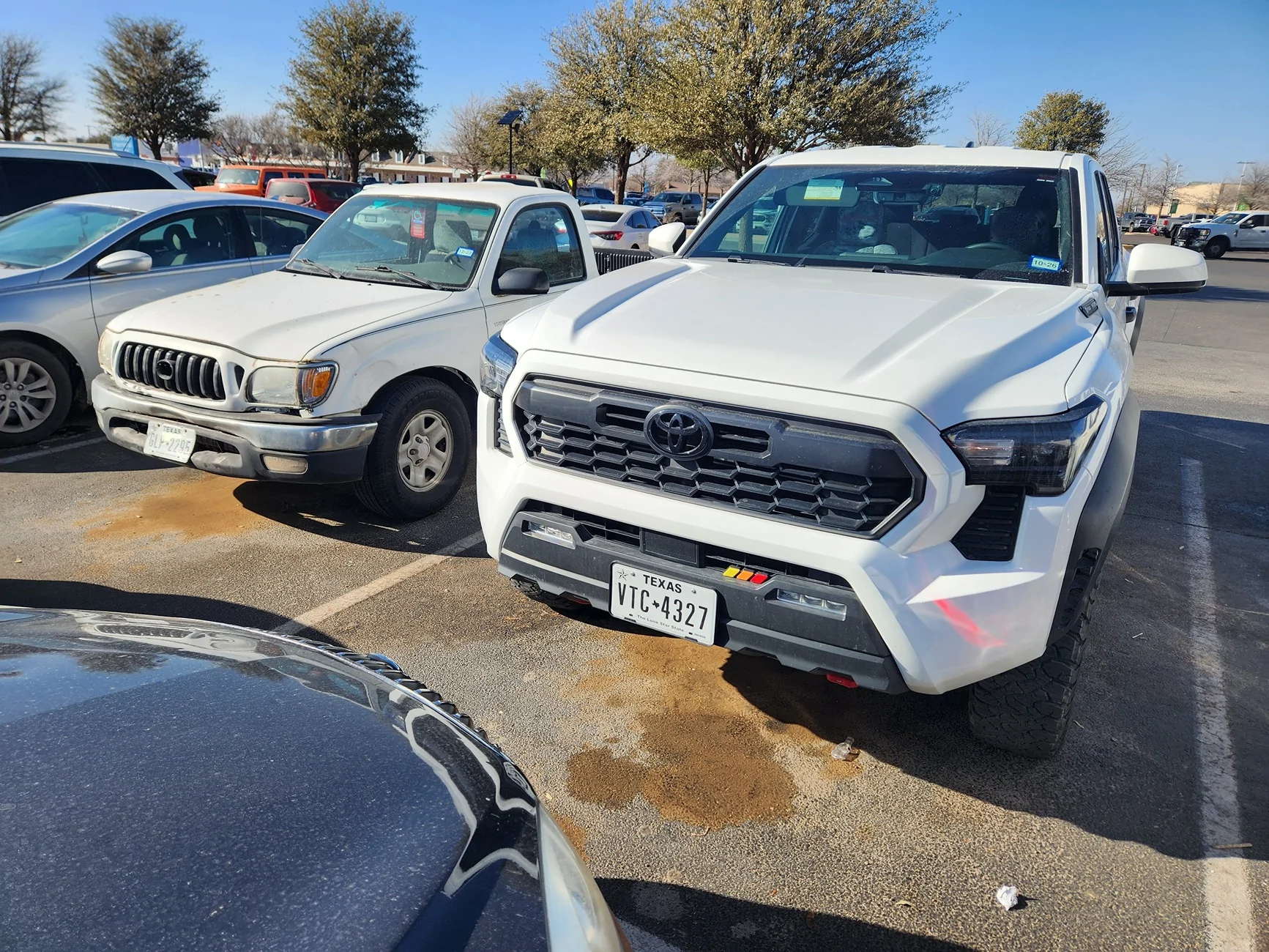 2024 Tacoma Day 2 of ownership… so I guess this is a thing 1000003925
