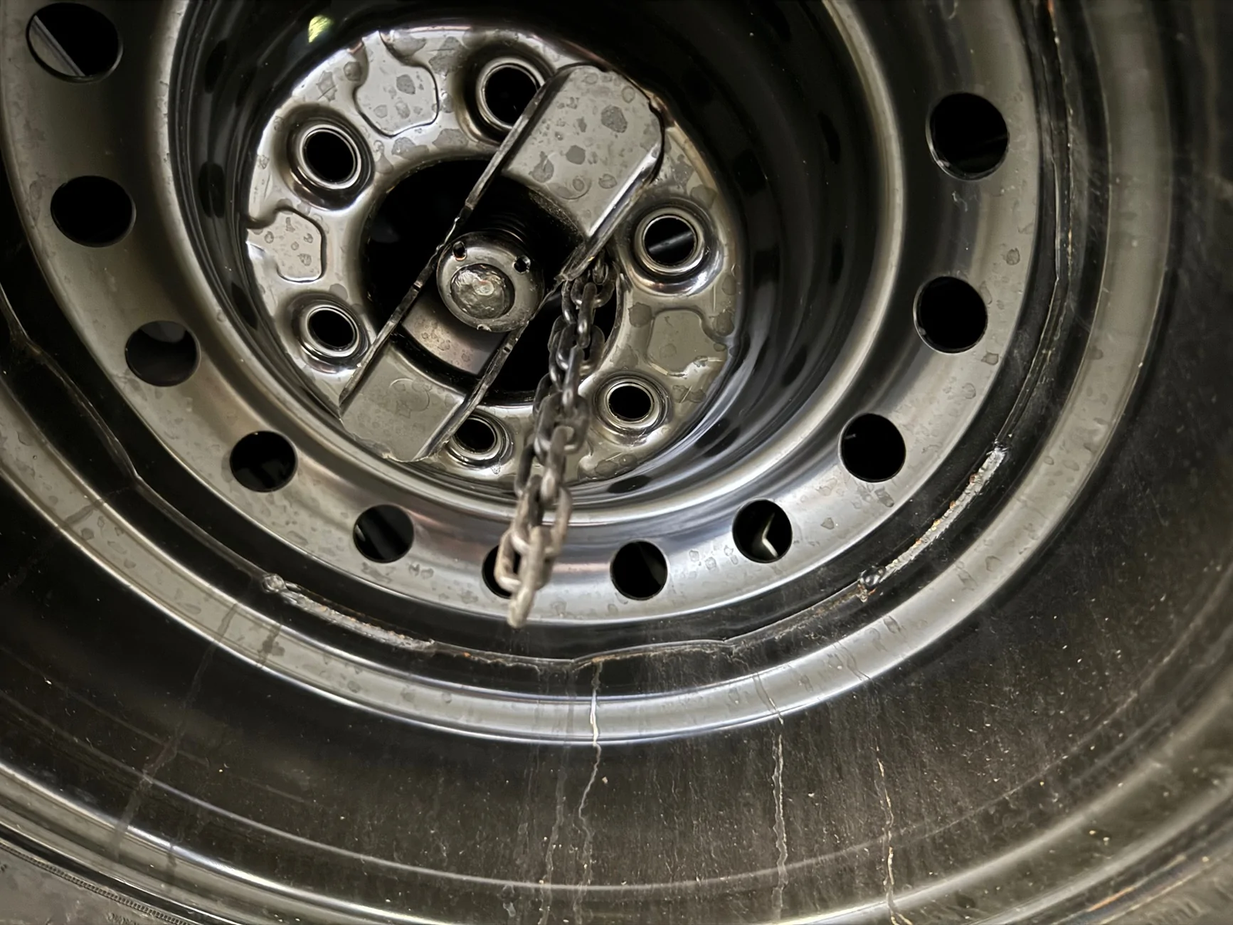 2024 Tacoma Has anyone mounted their spare with the valve stem facing down? IMG_7418