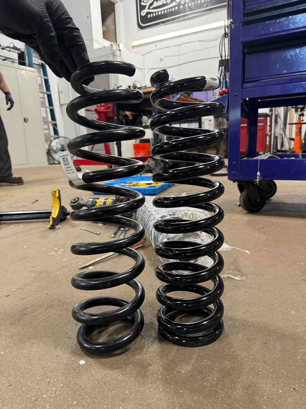 Dobinsons 822 shorter than Trailhunter stock coils.webp
