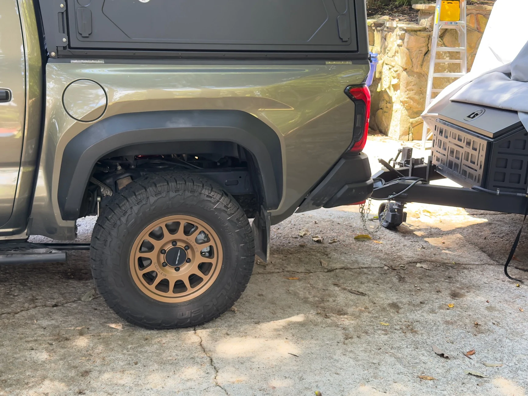 2024 Tacoma Fitment check: Method 703 17x8.5 +35mm and 285/70/17 tires. IMG_3923