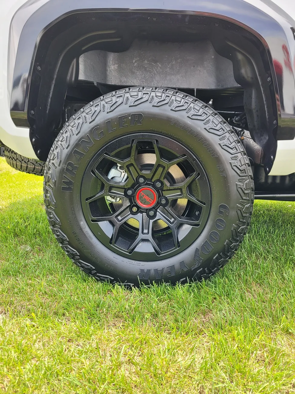 2024 Tacoma TRD Pro wheels & tires setup on TRD Sport? 20250510_132934