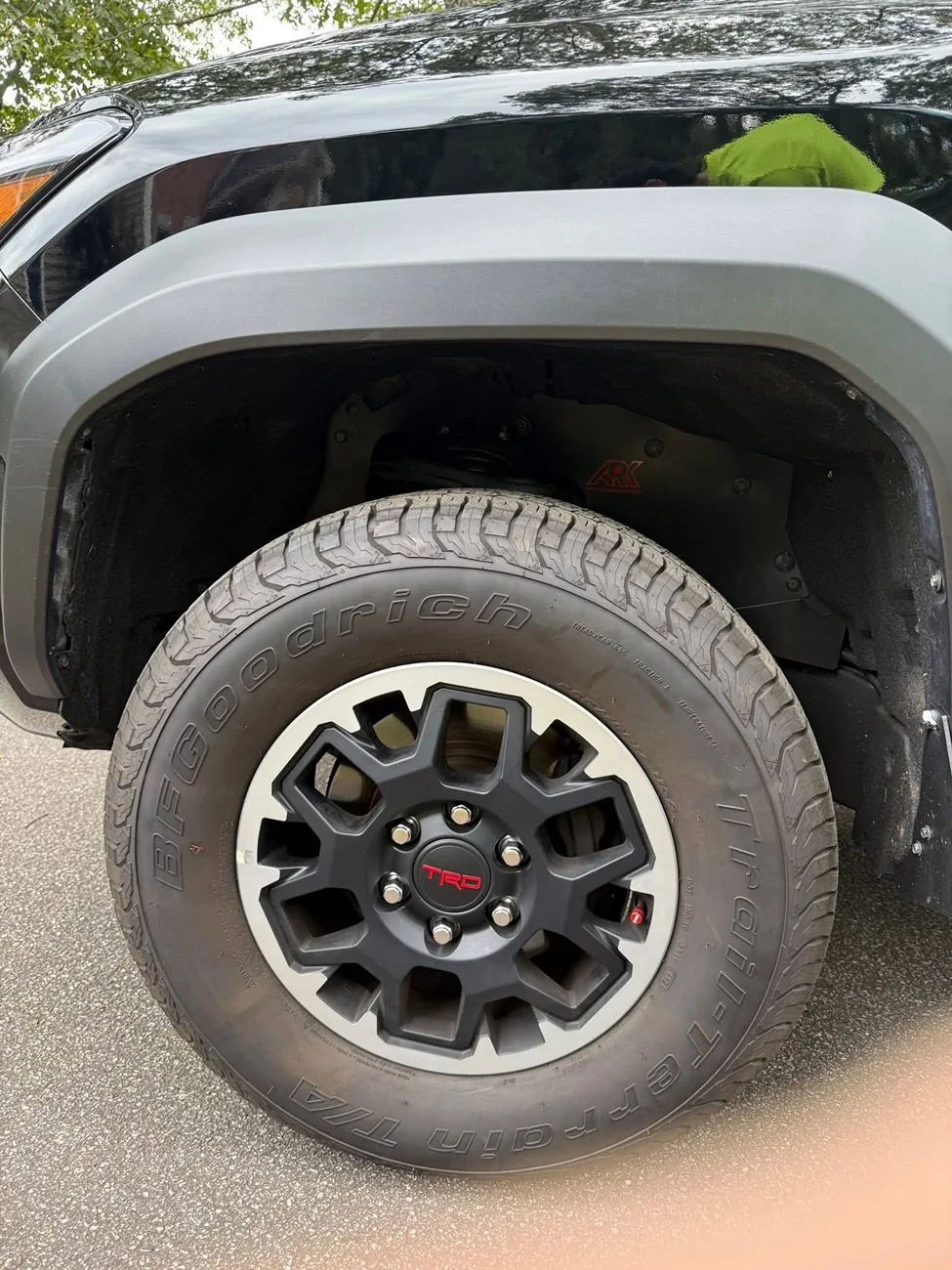 2024 Tacoma Remove and réinstalle fender flare IMG_1206