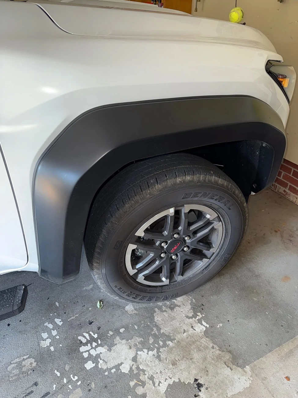 2024 Tacoma Rough country flares and stock wheels IMG_2196