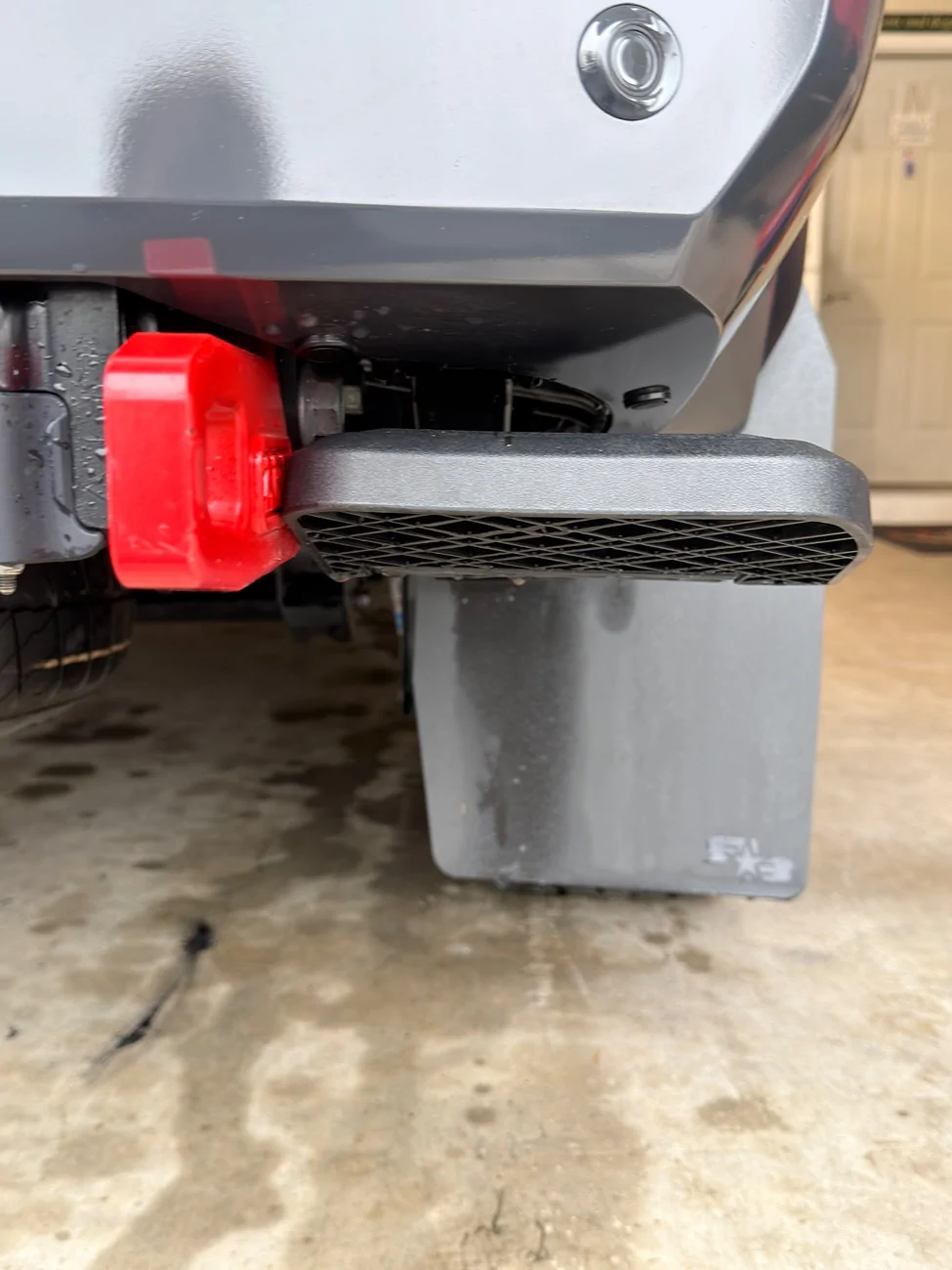 2024 Tacoma ARB Rear Recovery Points + OE Bed Step + SXTH Relo Bracket = doesn’t work IMG_0209