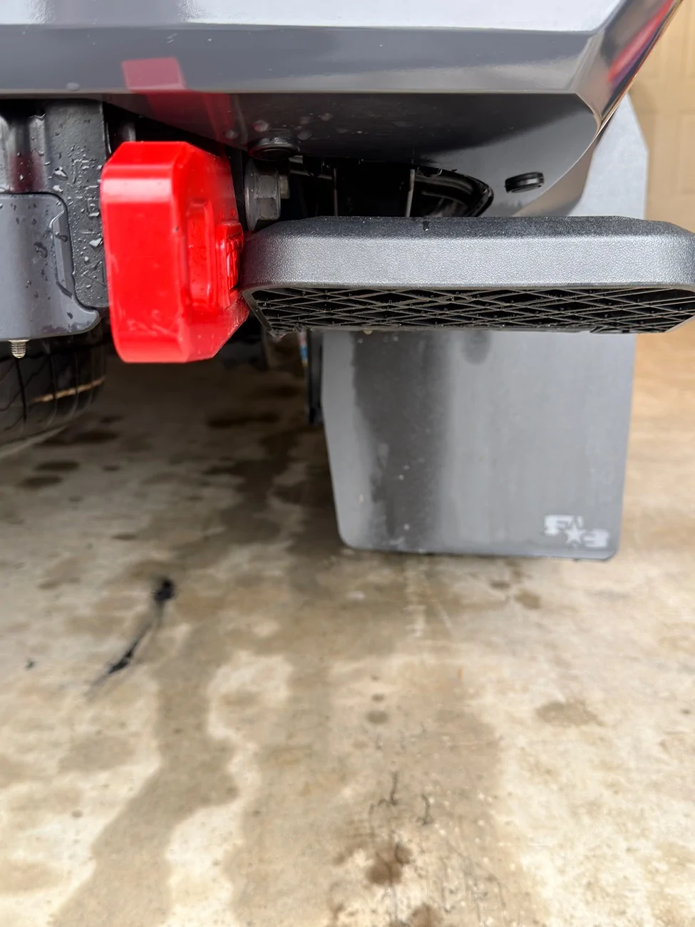 2024 Tacoma ARB Rear Recovery Points + OE Bed Step + SXTH Relo Bracket = doesn’t work IMG_0211